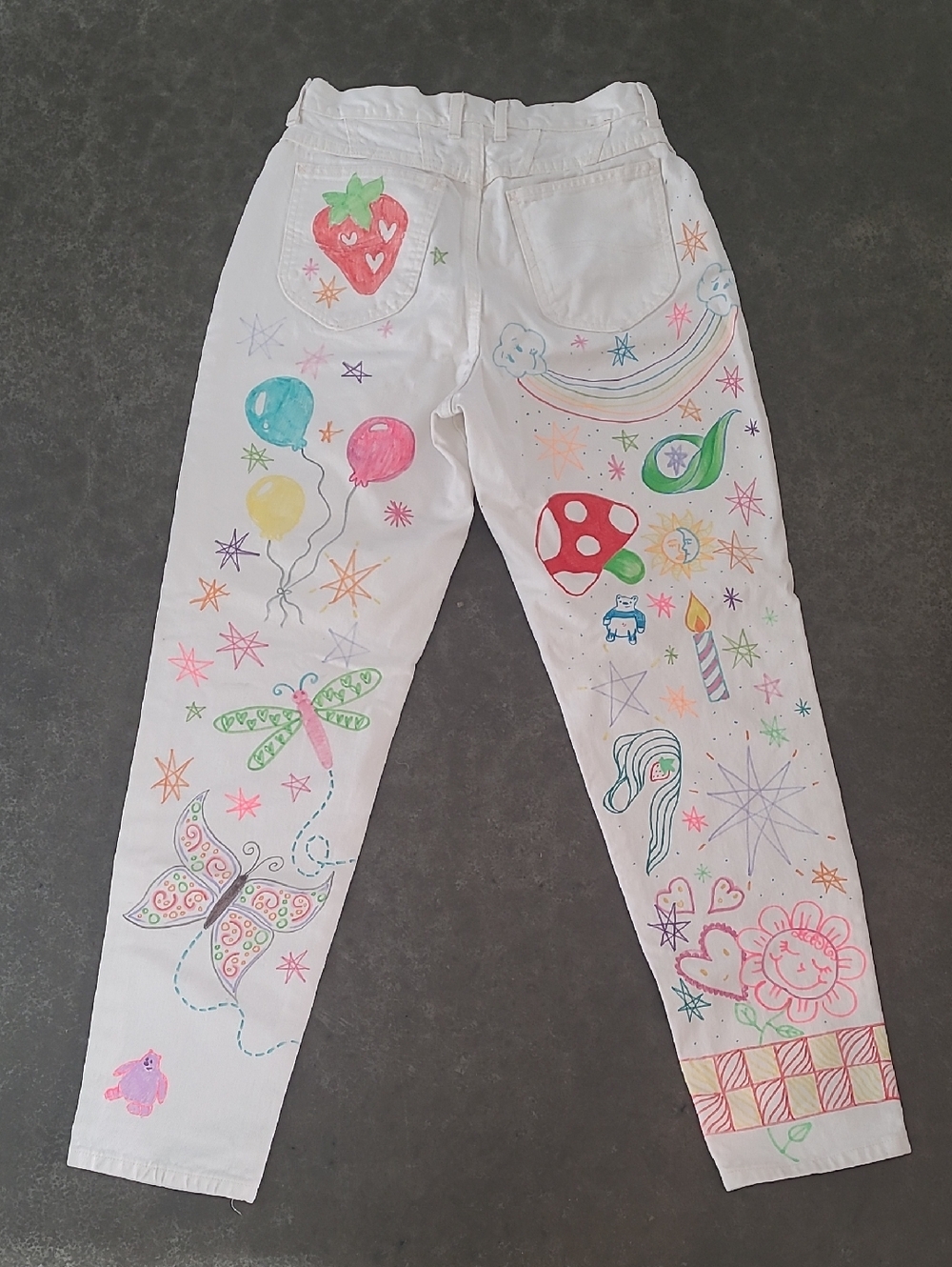 RARE VINTAGE LEE RAINBOWS AND BALLOONS HANDRAWN GRAPHICS CUSTOM JEANS